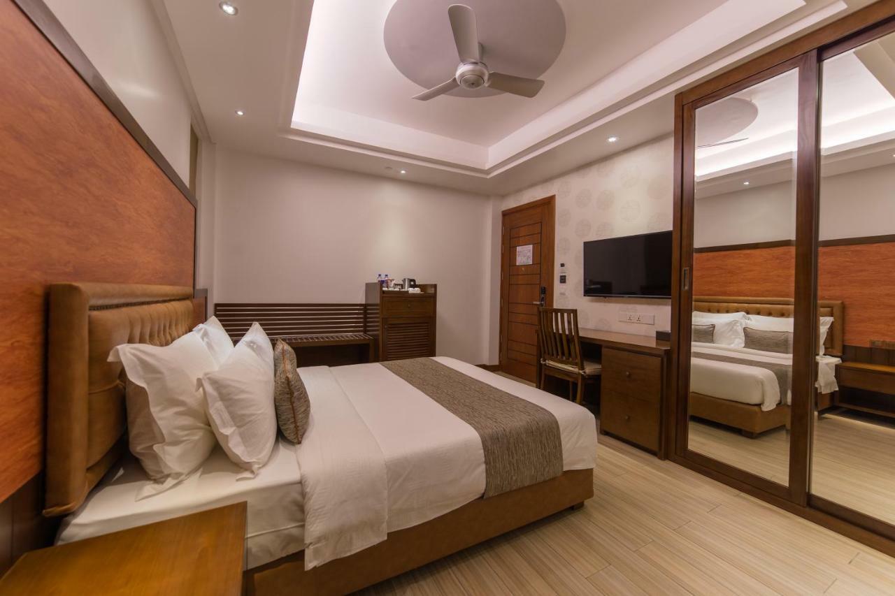 Samann Host Hotell Hulhumalé Eksteriør bilde