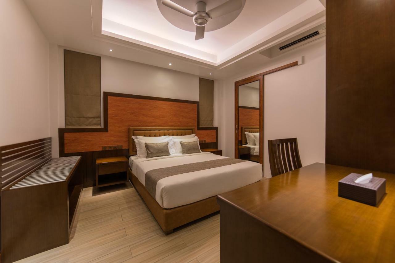 Samann Host Hotell Hulhumalé Eksteriør bilde